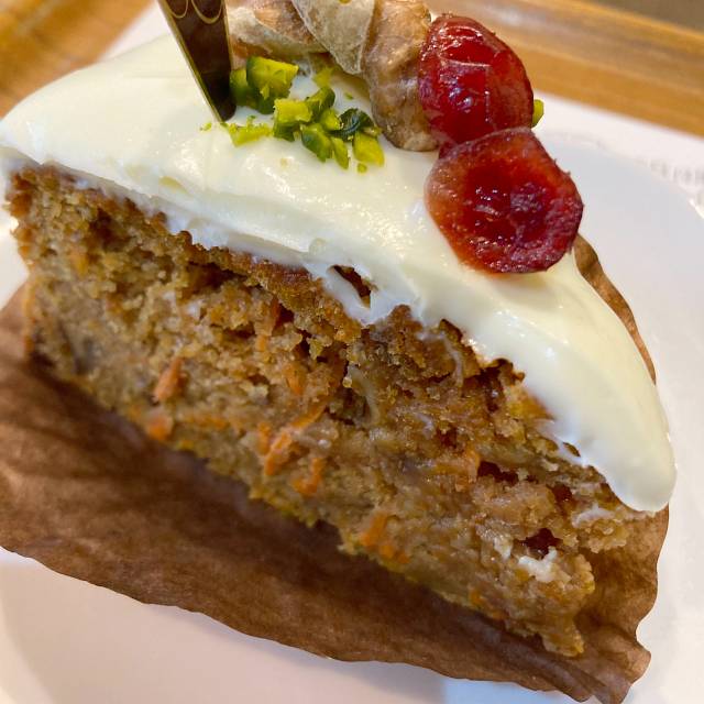 カフェアロマ（キャロットケーキ）