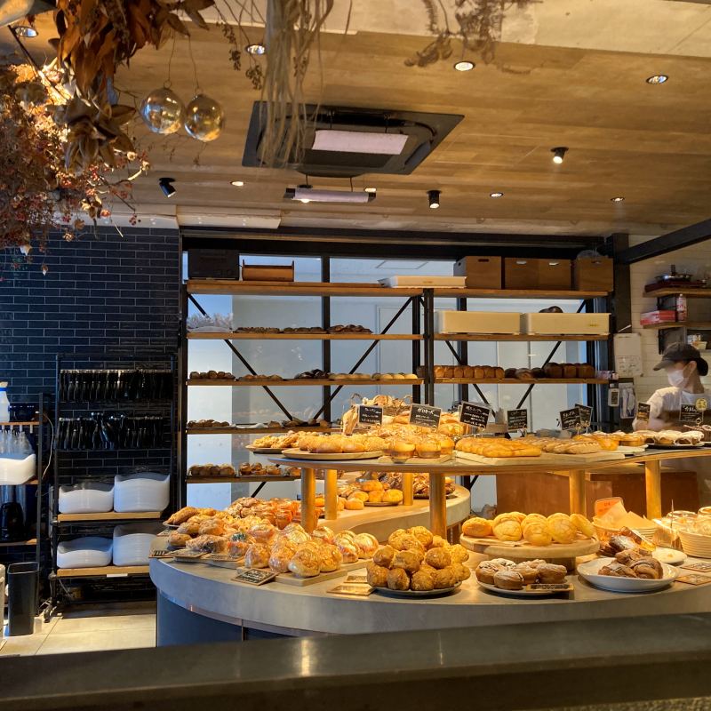 ベーカリーカフェ「レ ジュ ド ベベ」(目黒)