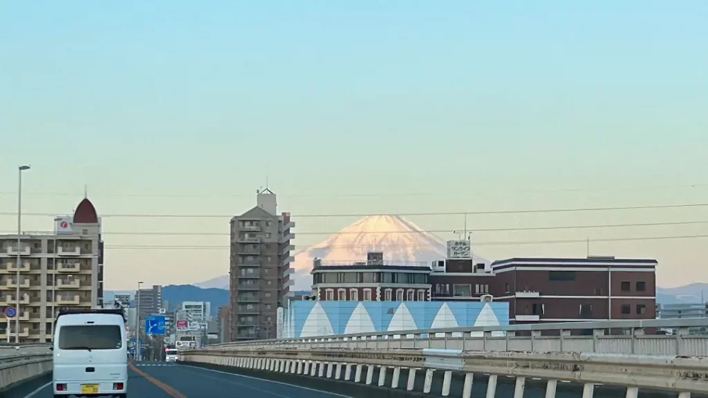 2024年新春パン旅 / 国道1号からの富士山
