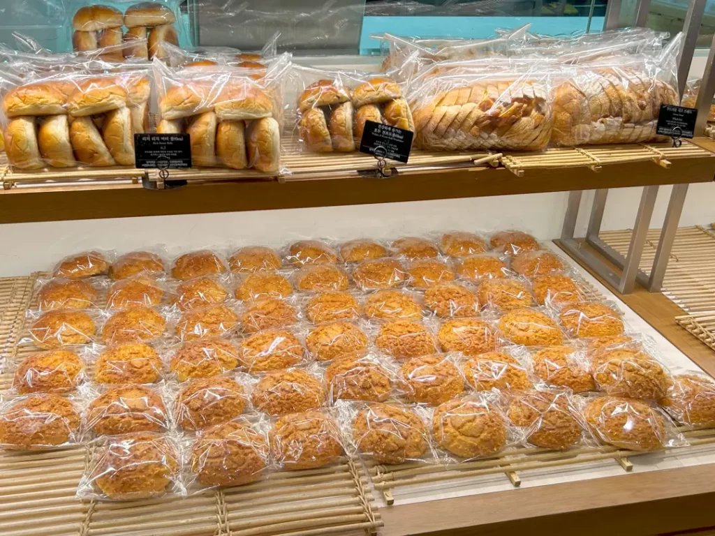 PARIS CROISSANT ソウル駅店（파리크라상 서울역점）