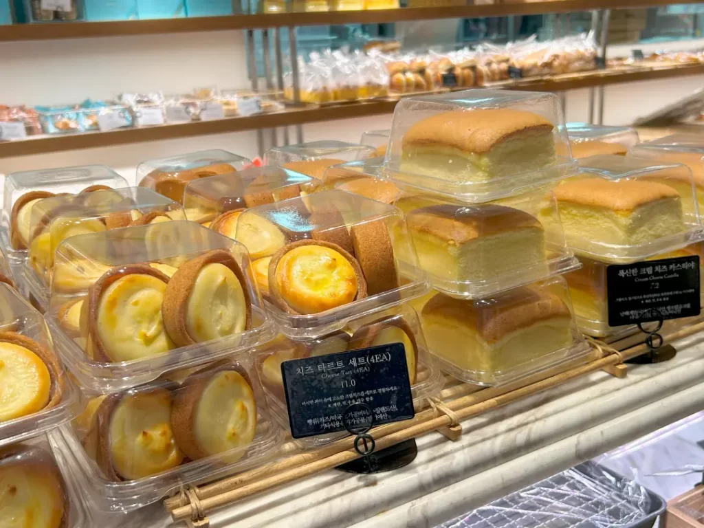 PARIS CROISSANT ソウル駅店（파리크라상 서울역점）