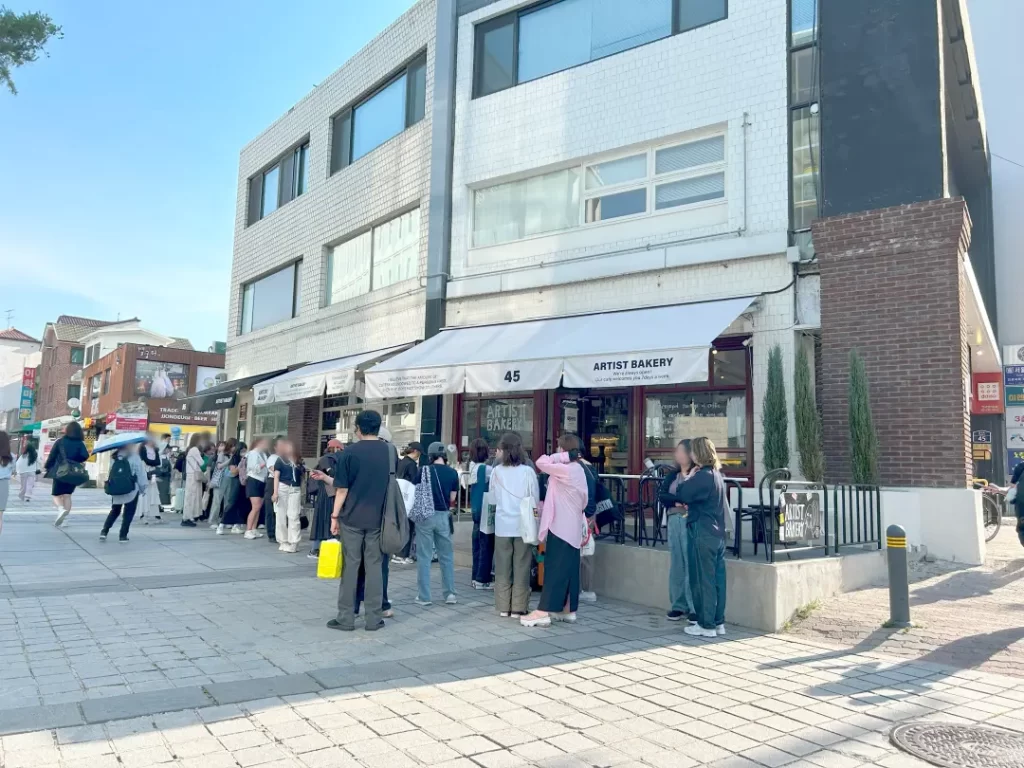 ARTIST BAKERY 安国店（아티스트베이커리 안국점）