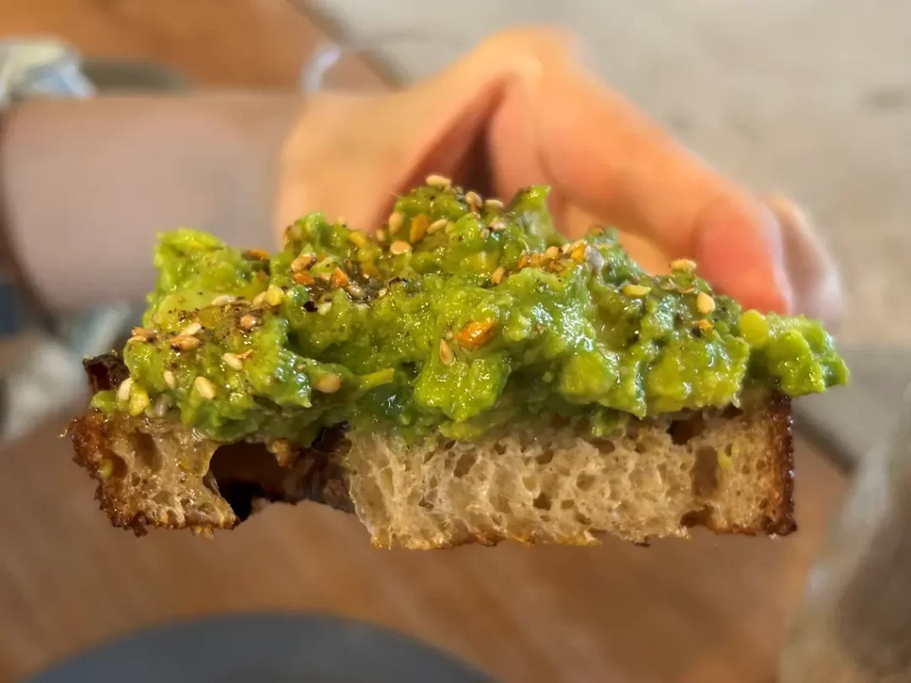 アボカドデュッカトースト/PARKLET 日本橋(人形町駅)