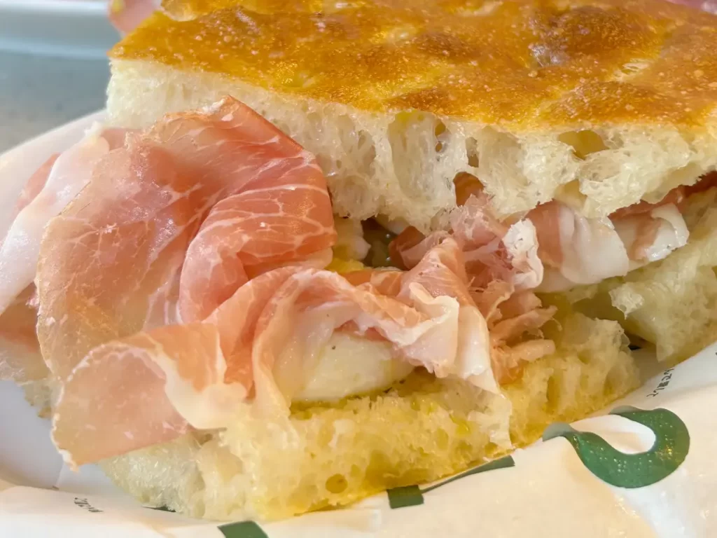 TUTU / フォカッチャ(学芸大学駅)