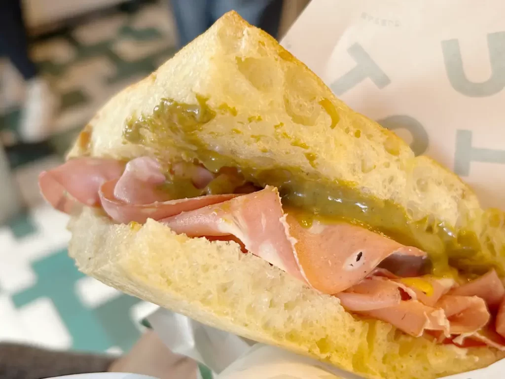 TUTU / フォカッチャ(学芸大学駅)